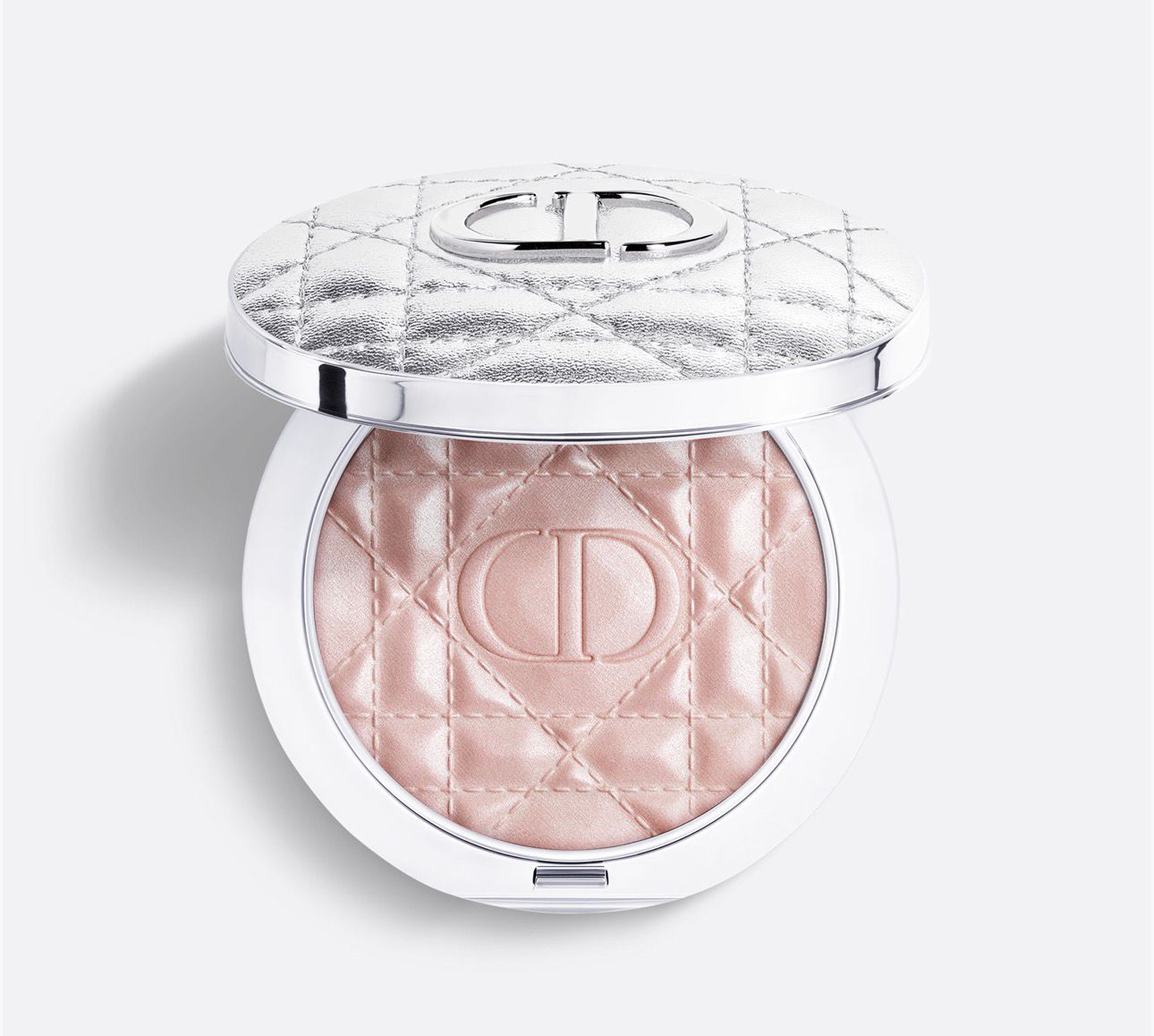 Dior Forever Glow Luminizer – Radiance-Boosting Highlighter