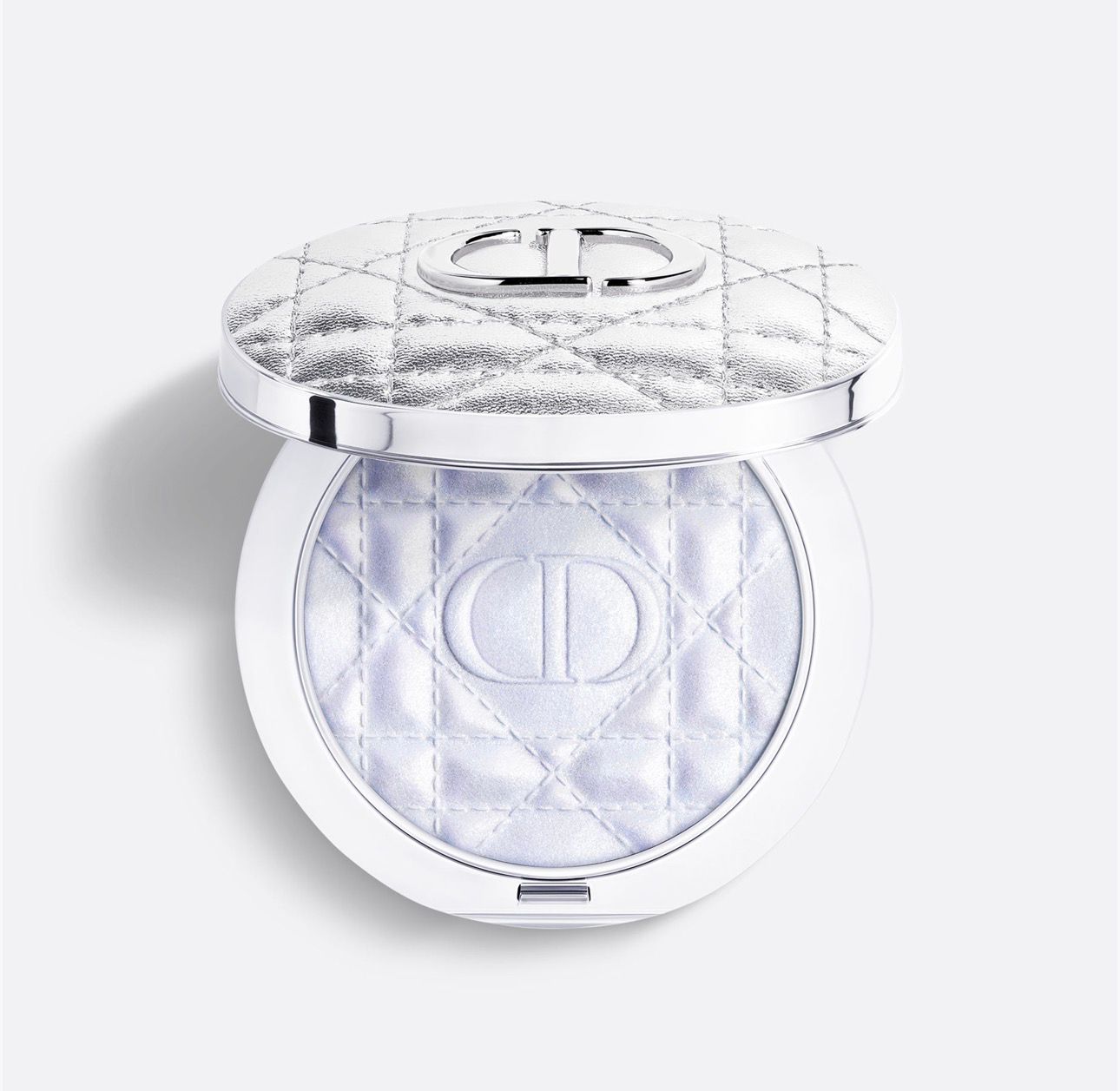 Dior Forever Glow Luminizer – Radiance-Boosting Highlighter