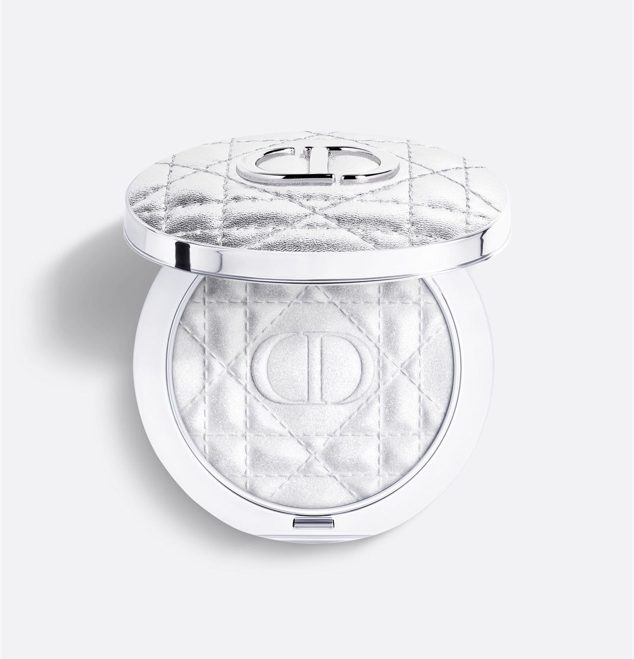Dior Forever Glow Luminizer – Radiance-Boosting Highlighter